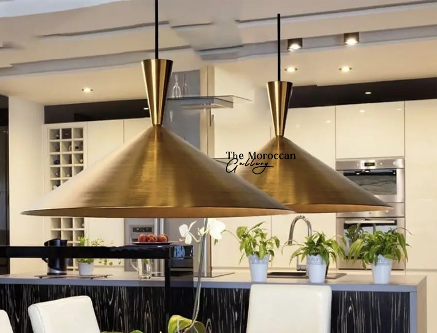 banner brass lamp 2